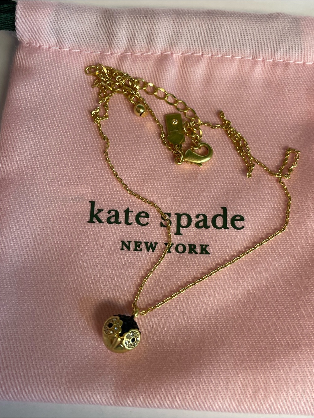 Kate Spade New York "Dashing Beauty" Penguin Pendant Necklace - NWOT - Picture 3 of 9